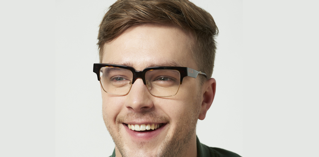 VOICE OF LOVE ISLAND AND BAFTA-WINNING COMEDIAN IAIN STIRLING ANNOUNCES FIRST BOOK AND PODCAST, SECOND TOUR EXTENSION AND EDINBURGH FESTIVAL FRINGE SHOWS