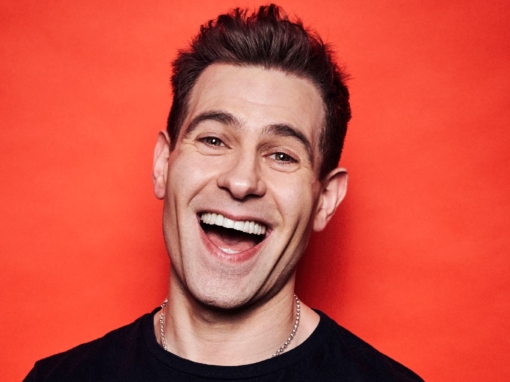 SIMON BRODKIN EMBARKS ON FIRST EVER TOUR AS HIMSELF WITH 100% SIMON BRODKIN