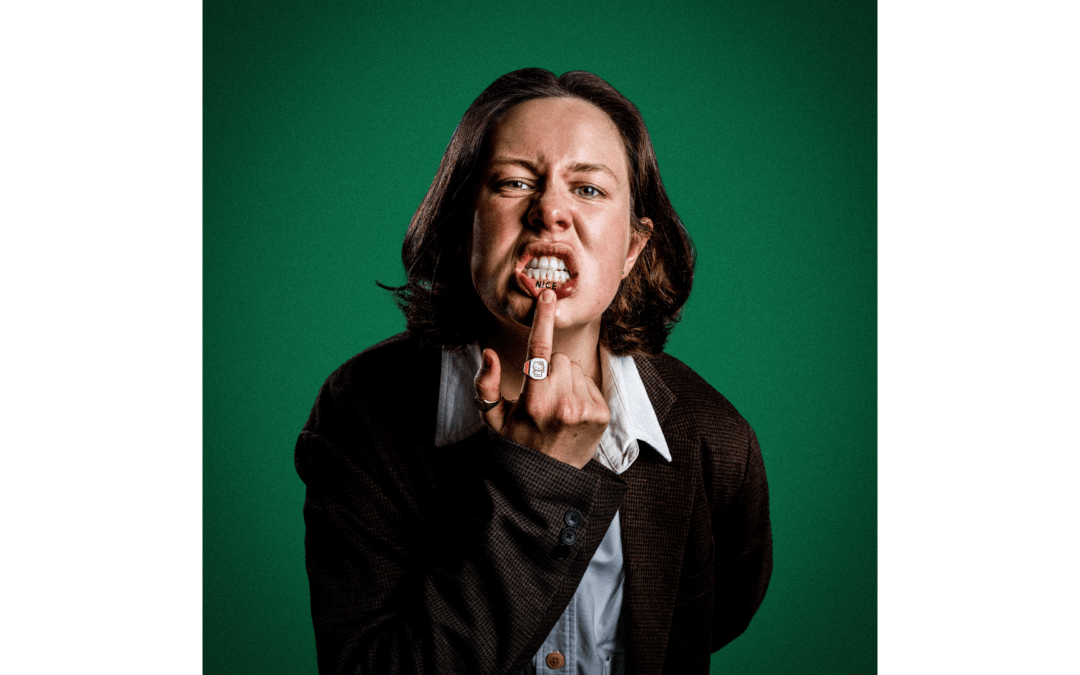 COMEDIAN AND THE LOL WORD CO-FOUNDER CHLOE PETTS RETURNS TO THE EDINBURGH FESTIVAL FRINGE FOLLOWING HER HIT AND SELL-OUT DEBUT HOUR