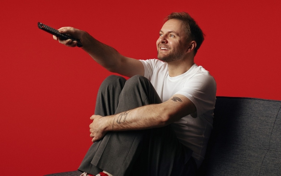 VIRAL SENSATION, COMEDY WRITER, PERFORMER, AND FILMMAKER RORY CARGILL RETURNS TO THE EDINBURGH FESTIVAL FRINGE WITH ‘ON TV!’